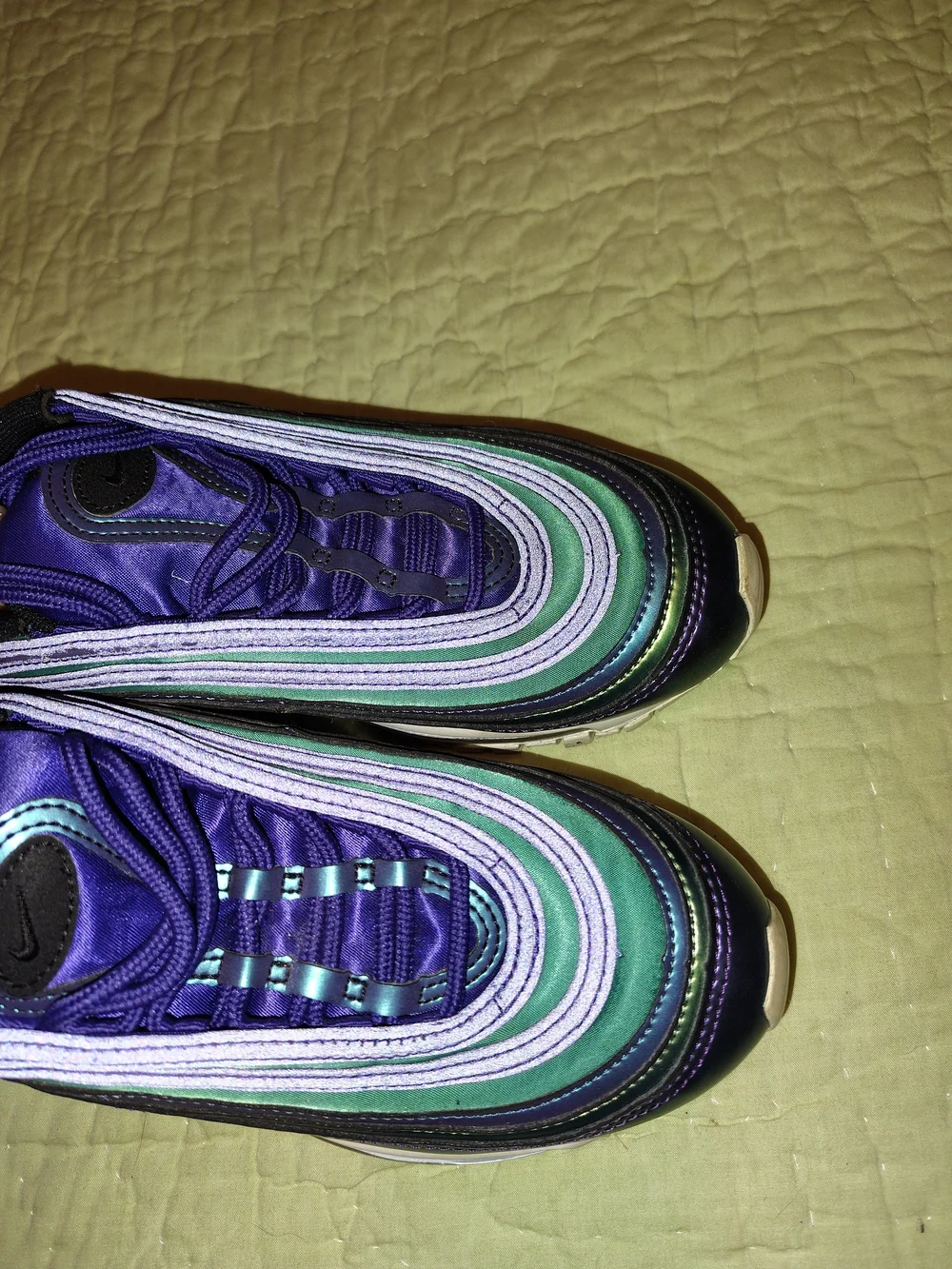 Nike Kids Purple, Green and White Wave-Striped Sneakers